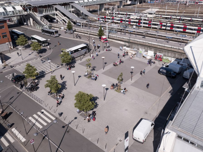 Services Autour De La Gare Massy TGV